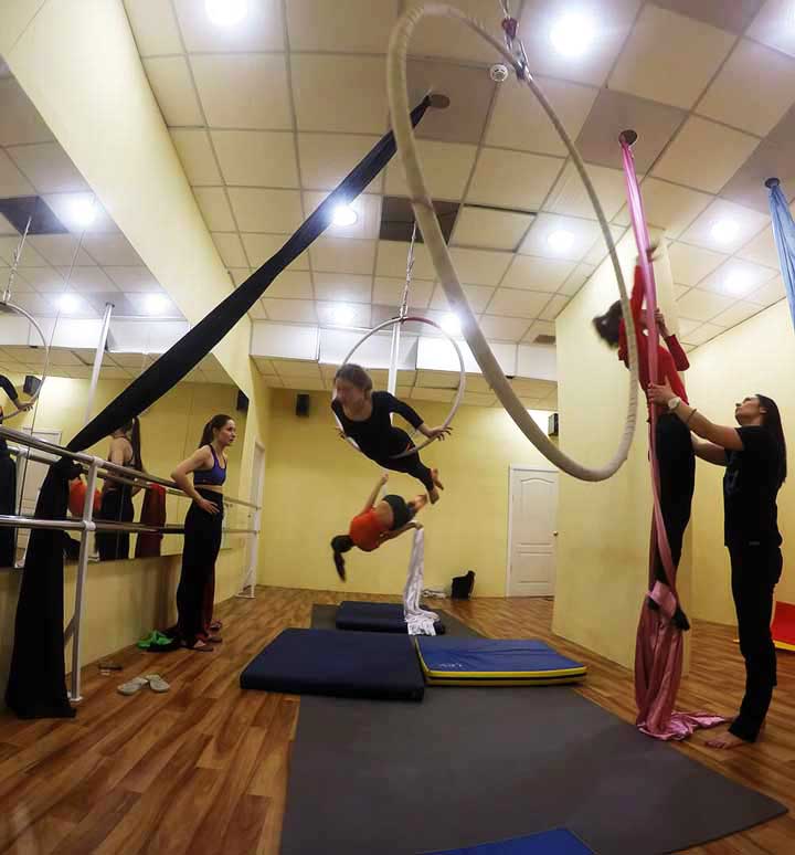 Воздушная гимнастика, Pole Dance –  Фитнес - fitness – фитнес-студия ALEKSA Studio – Киев, Позняки и Демиевка.